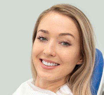 How to Choose the Right Dentist for Your Dental Bonding Procedure?